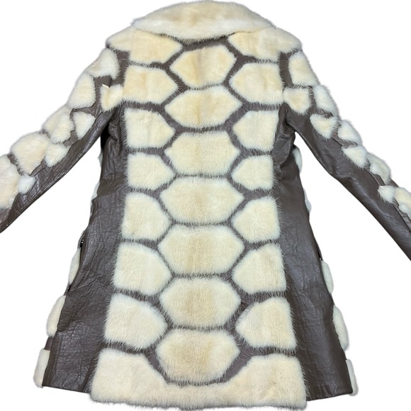 Vintage 1960s/70s leather and fur collared, lined trenchcoat XS/S USA made - Picture 2 of 10